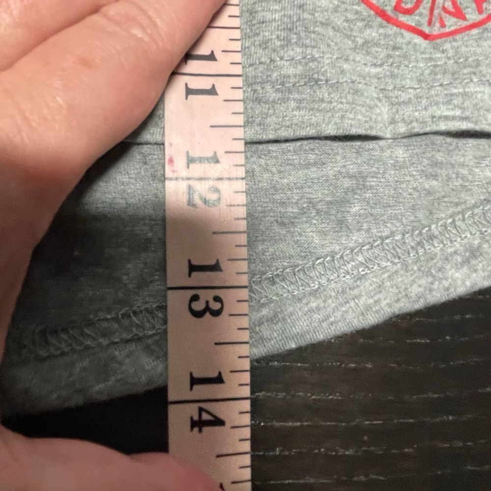 Louisville Cardinals shorts - Picture 6 of 6